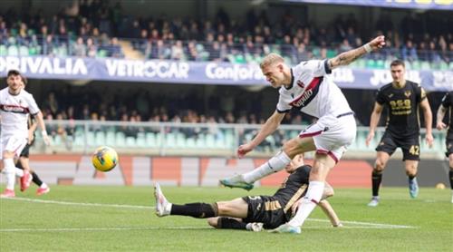 เวโรนา กรีซ พบ โบโลญญ่า