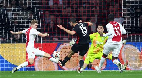 อาแจ็กซ์ vs ไอน์ทรัค แฟร้งค์เฟิร์ต