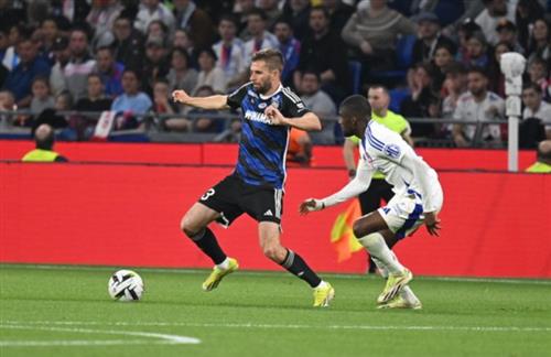 ลียง vs สตราสบูร์ก