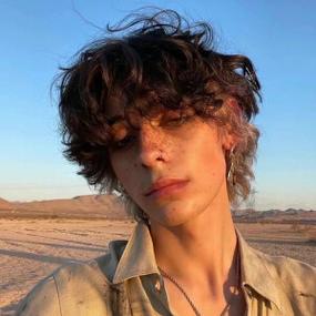 6686体育签约作者Caleb