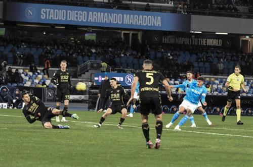 แอสซิสต์ VS เฮลลาส เวโรนา