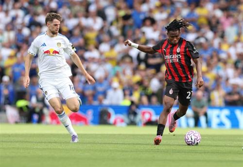 ลีดส์ ยูไนเต็ด vs เอซี มิลาน