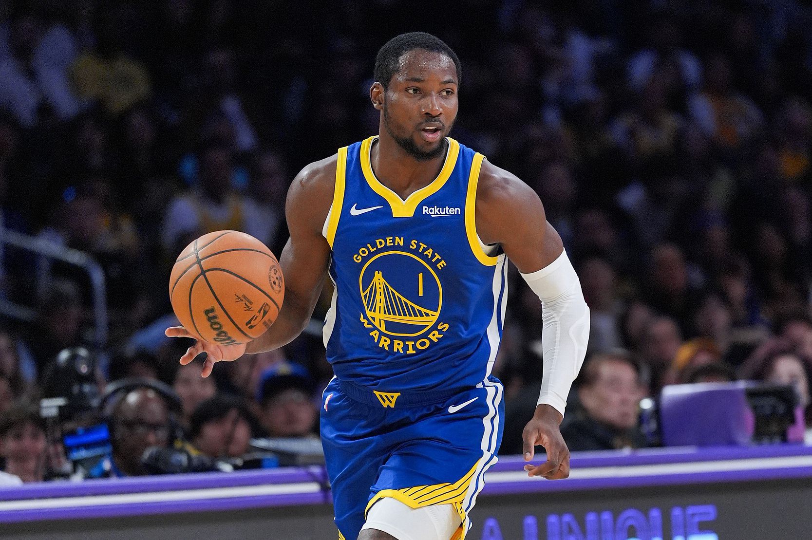 ควบคุมบอลต่อไป! Richard & Kuminga ทำคะแนนรวมกัน 33 แต้มอย่างมีประสิทธิภาพในครึ่งแรก