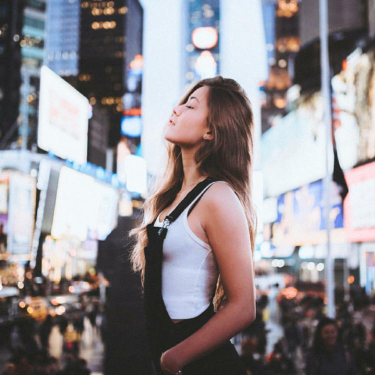 6686体育合作伙伴孤独与我为