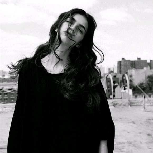 6686体育金牌作者Yvonne